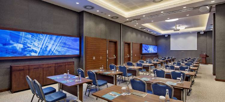 伊兹密尔贝拉克里希尔顿花园酒店(Hilton Garden Inn Izmir Bayrakli)图片