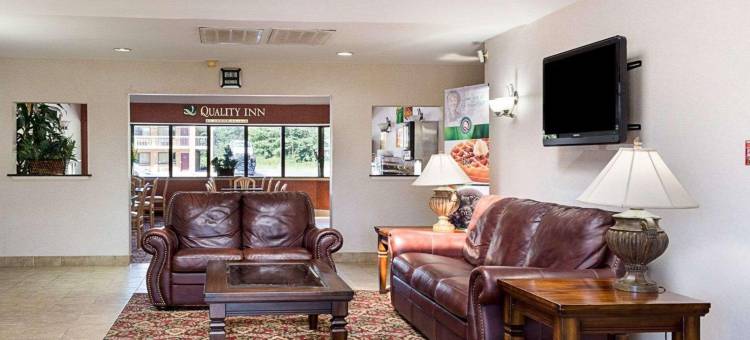 彼得斯堡品质酒店 - 李堡地区(Quality Inn Petersburg Fort Lee Area)图片