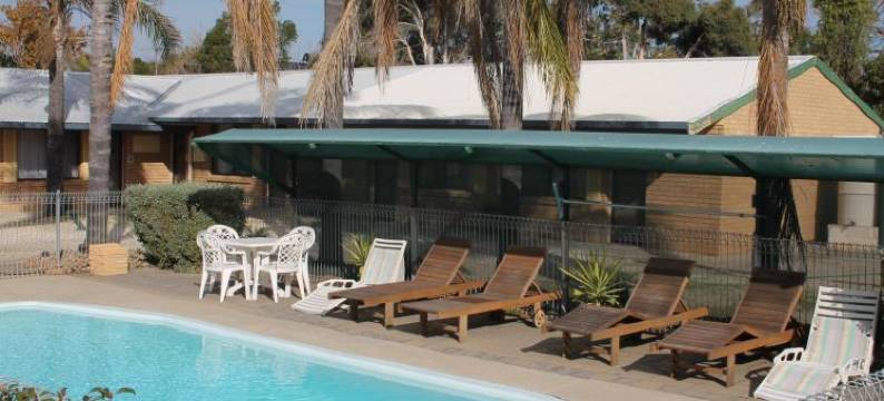 龙柏汽车旅馆(Lone Pine Motel)图片