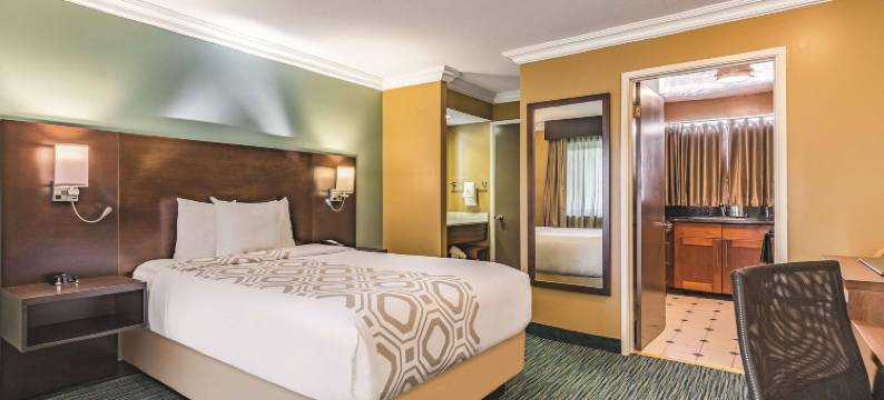 旧金山机场西拉昆塔温德姆套房酒店(La Quinta Inn & Suites by Wyndham San Francisco Airport West)图片