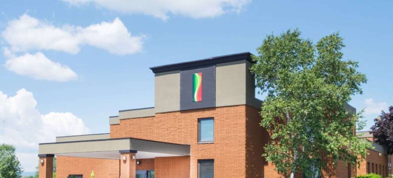 普拉茨堡速8酒店(Super 8 by Wyndham Plattsburgh)图片