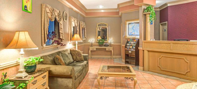 奥西奥拉戴斯套房酒店(Days Inn & Suites by Wyndham Osceola AR)图片