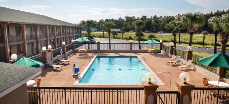 哈代维尔95号州际公路戴斯酒店(Days Inn by Wyndham Hardeeville/ I-95 State Line)图片