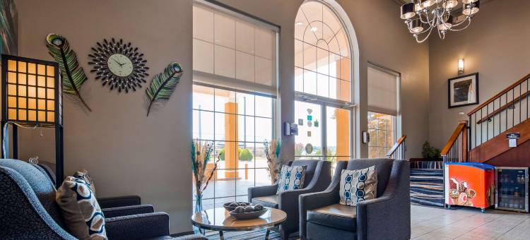 范步伦贝斯特韦斯特酒店(Best Western Van Buren Inn)图片