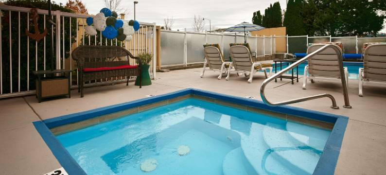 门罗贝斯特韦斯特酒店(Best Western Sky Valley Inn)图片