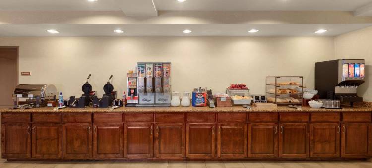 丽笙乡村套房酒店-弗吉尼亚州道斯威尔-国王领地(Country Inn & Suites by Radisson, Doswell (Kings Dominion), VA)图片