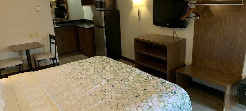 新伦敦-霍姆敦米斯蒂克公寓酒店(HomeTowne Studios Mystic - New London)图片