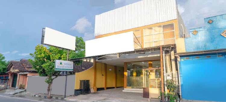 OYO Life 3003 汉达亚尼清真公寓(Wisma Handayani Syariah RedPartner Near Rsud Wonosari)图片