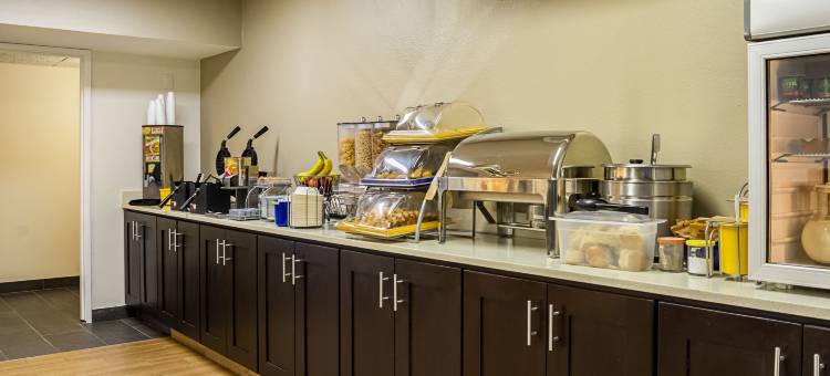 克拉克默斯 - 波特兰凯艺套房酒店(Quality Inn & Suites Clackamas - Portland)图片