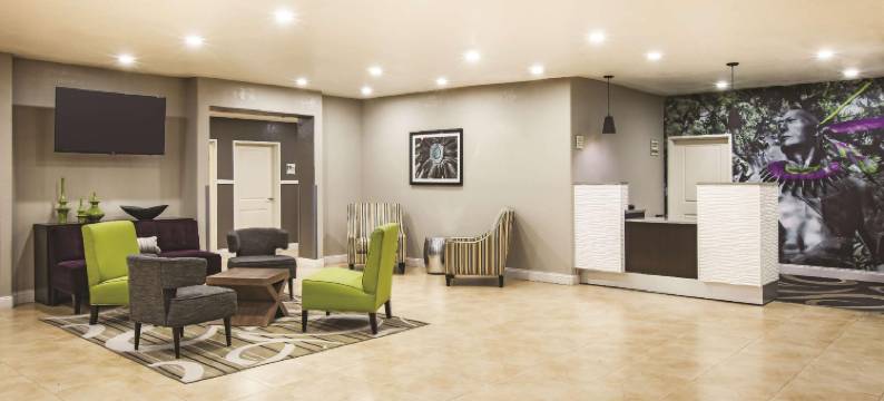 艾达拉昆塔温德姆套房酒店(La Quinta Inn & Suites by Wyndham Ada)图片