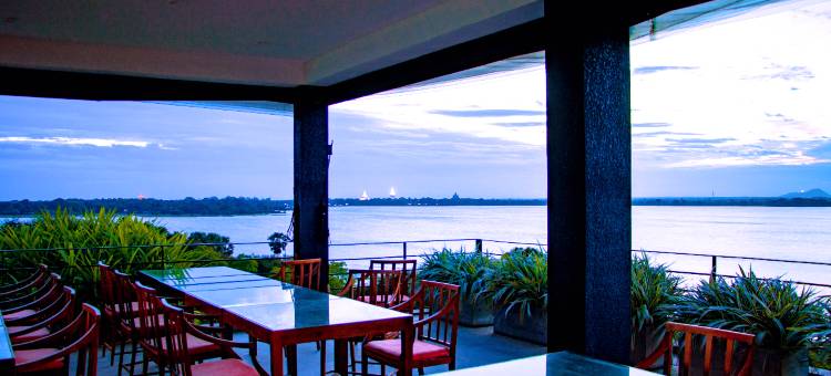 森林湖酒店(The Lake Forest Hotel)图片