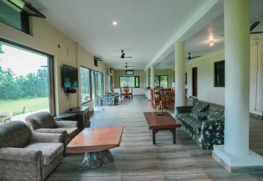 Hideaway by Aahma Hotel Overview