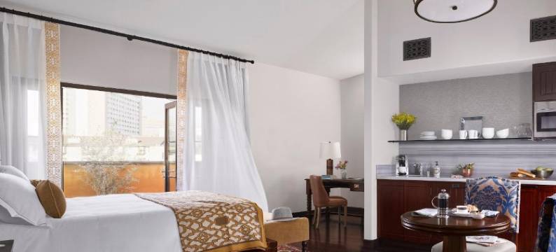 拉雷纳广场酒店(Plaza la Reina)图片