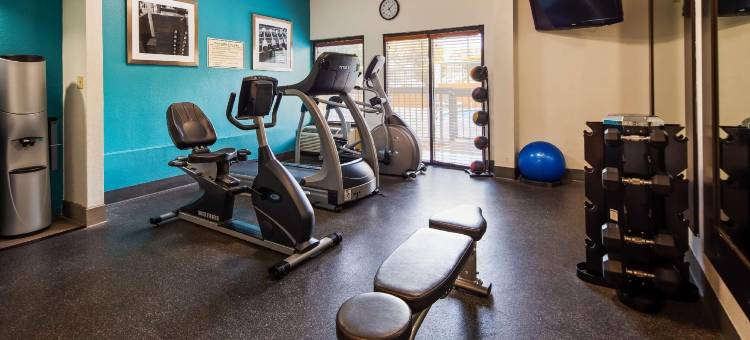 凯隆波因特酒店 - 近医疗中心(Clarion Pointe Near Medical Center)图片