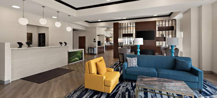 易斯特布罗德270舒适套房酒店(Comfort Suites Columbus East Broad)图片