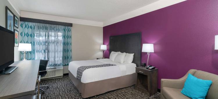 莱瑟姆奥尔巴尼机场拉昆塔温德姆套房酒店(La Quinta Inn & Suites by Wyndham Latham Albany Airport)图片