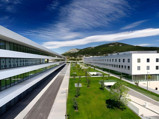 土伦圣穆塞智选假日酒店