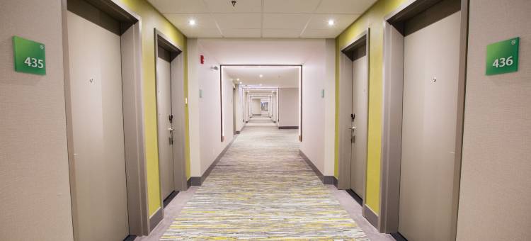 卡尔加里南假日酒店及套房-会议中心(Holiday Inn & Suites Calgary South - Conference Ctr)图片