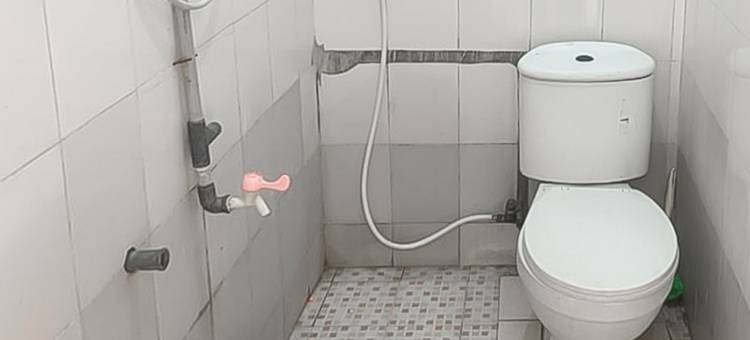 Capital O 93949 由普帕酒店管理的波普奇酒店(RedDoorz at Linggarjati Kuningan)图片