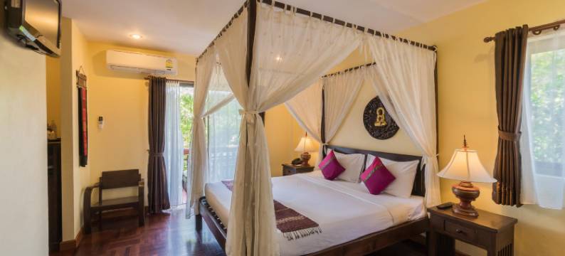 邦萨潘珊瑚酒店(Coral Hotel Bangsaphan)图片