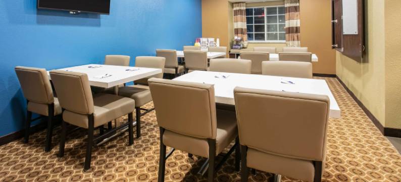 佩科斯温德姆麦客达套房酒店(Microtel Inn & Suites by Wyndham Pecos)图片