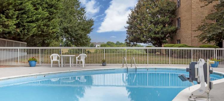 里奇伍德农场舒适套房酒店(Comfort Suites Inn at Ridgewood Farm)图片