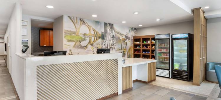 列治文市度假贝斯特韦斯特精品酒店(Best Western Premier Richmond City Gateway)图片