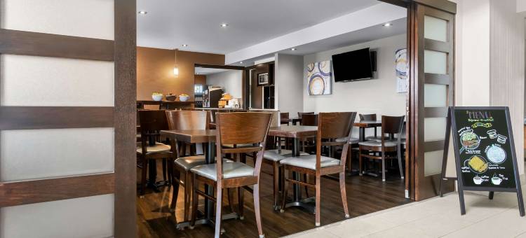 劳瑞尔山贝斯特韦斯特优质酒店(Best Western Plus Mont-Laurier)图片