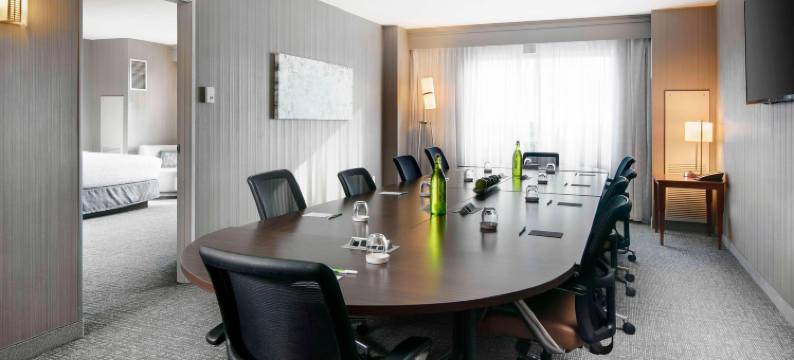 印第安纳波利斯市中心万怡酒店(Courtyard Indianapolis Downtown)图片