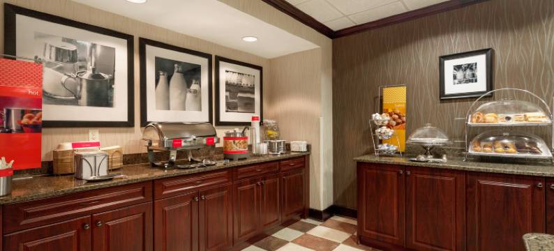 希尔顿欢朋酒店-底特律罗斯维尔(Hampton Inn Detroit/Roseville)图片