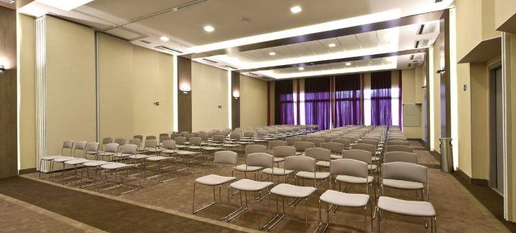 贝洛奥里藏特萨瓦斯丽笙酒店(Radisson Blu Belo Horizonte Savassi)图片