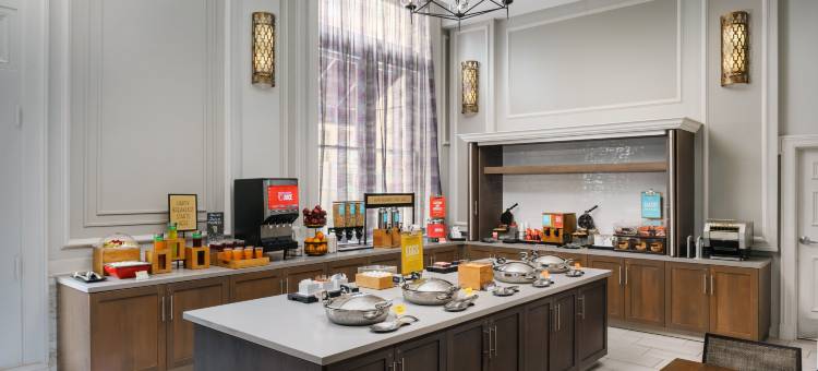 巴尔的摩内港欢朋套房酒店(Hampton Inn & Suites Baltimore-Inner Harbor)图片