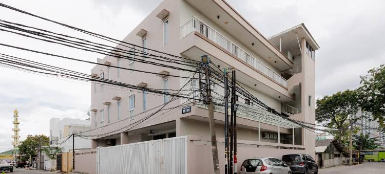 塔曼帕勒姆红多兹酒店(RedDoorz Near Taman Palem)图片