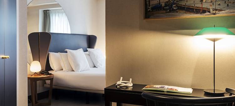 一次机会-卢恰纳22号(One Shot Luchana)图片