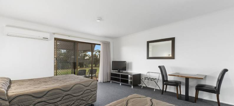 里弗兰德舒适套房酒店(Comfort Inn & Suites Riverland)图片