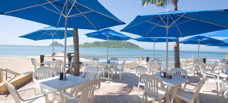 拉斯弗洛雷斯海滩度假村酒店(Las Flores Beach Resort)图片