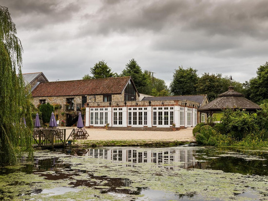 霍尔斯伯里磨坊酒店