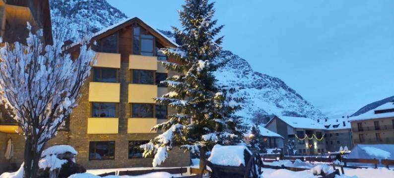 罗卡布兰卡酒店(Roca Blanca)图片