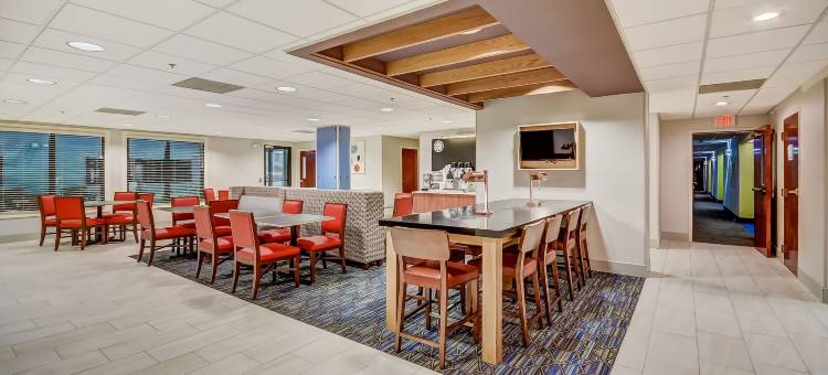 智选假日套房酒店格林维尔机场(Holiday Inn Express & Suites Greenville Airport)图片