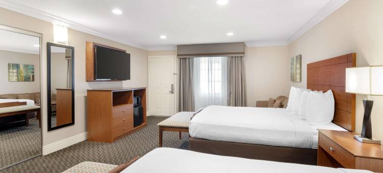 奥克斯纳德贝斯特韦斯特酒店(Best Western Oxnard Inn)图片