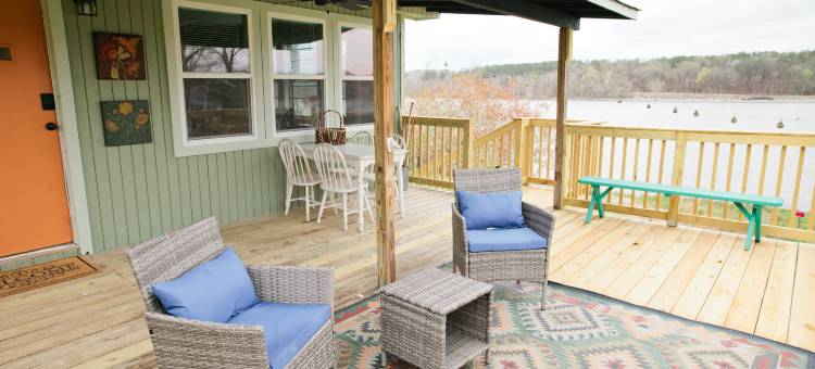 Spacious Kitchen and Relaxing Atmosphere - Gorgeous River Retreat图片