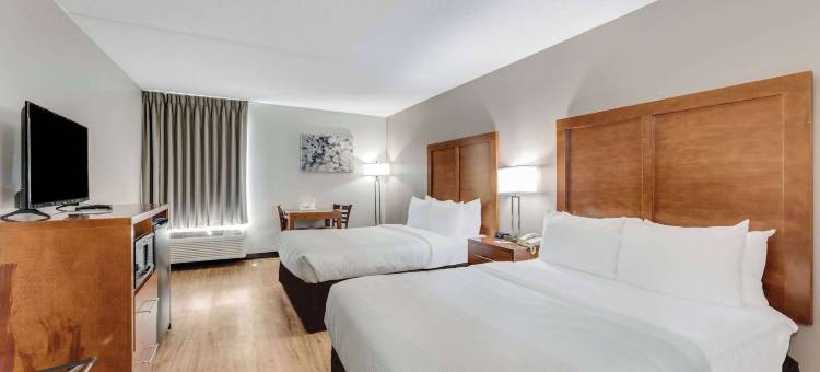 品质酒店(Red Roof Plus+ Easton)图片