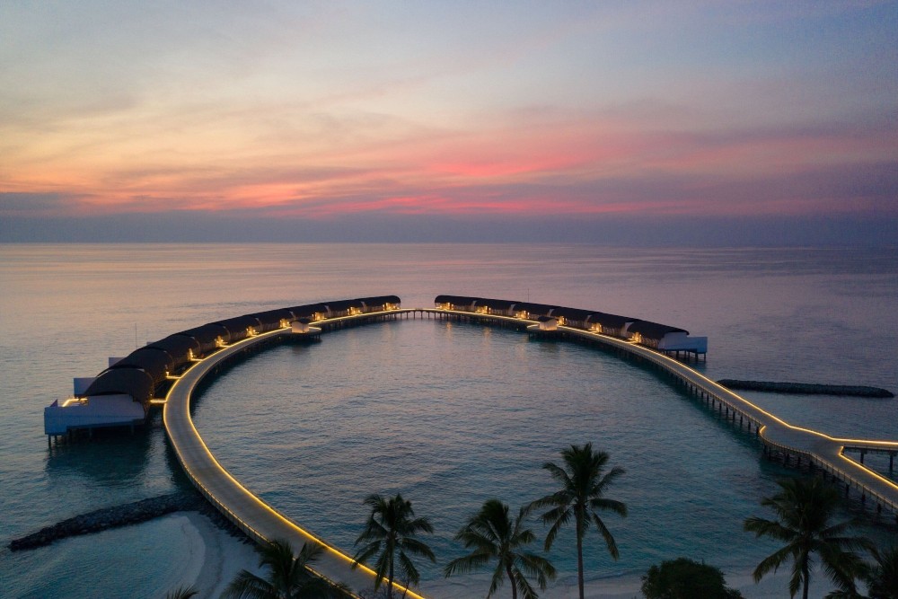 The Westin Maldives Miriandhoo ResortOver view