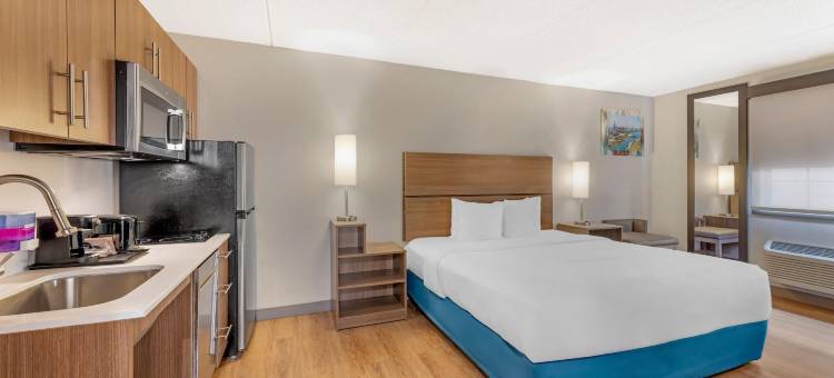 芝加哥橡树台-美居套房酒店(MainStay Suites Oakbrook Terrace - Chicago)图片