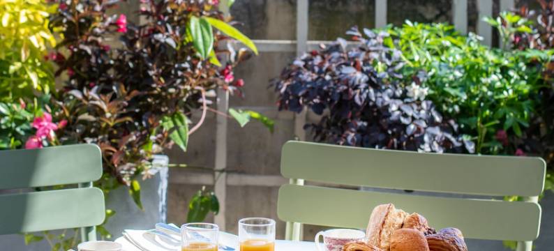 巴黎康朋酒店(近协和广场/杜乐丽花园/香奈儿总店)(Hotel Cambon)图片