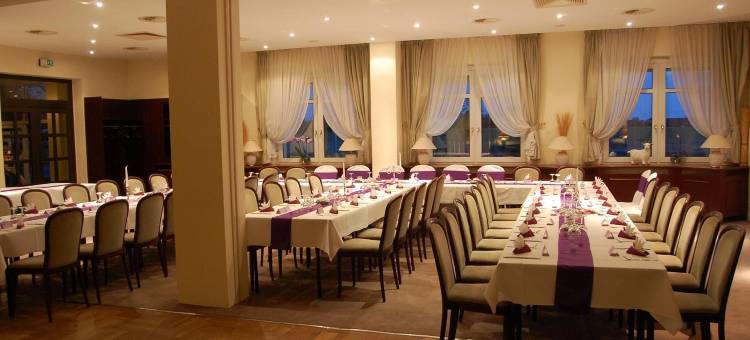 罗斯托克托尔卡溪利诺酒店(Hotel Ziegenkrug Rostocker Tor)图片