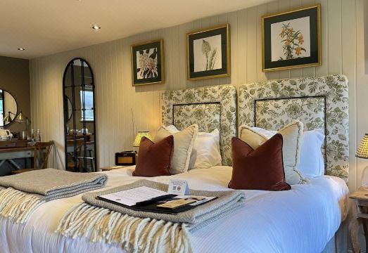 The White Horse Hotel Overview