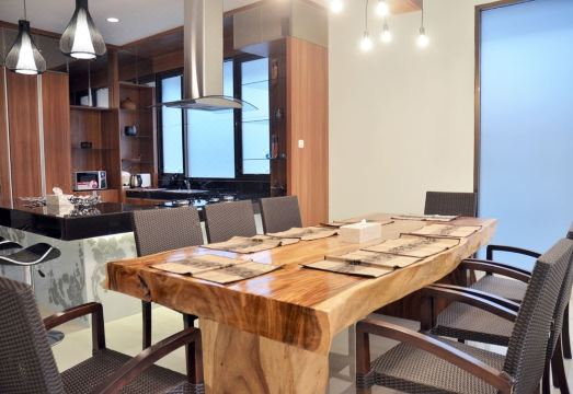 Narwastu Hill 6Br Villa with Pool and Movie Room Hotel Overview