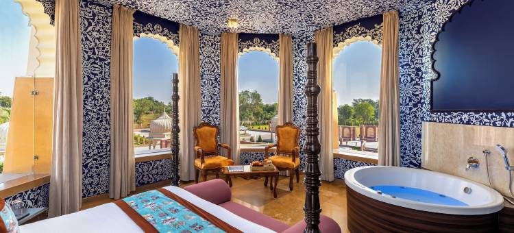 凯萨尔巴格宫殿(Kesarbagh Palace)图片