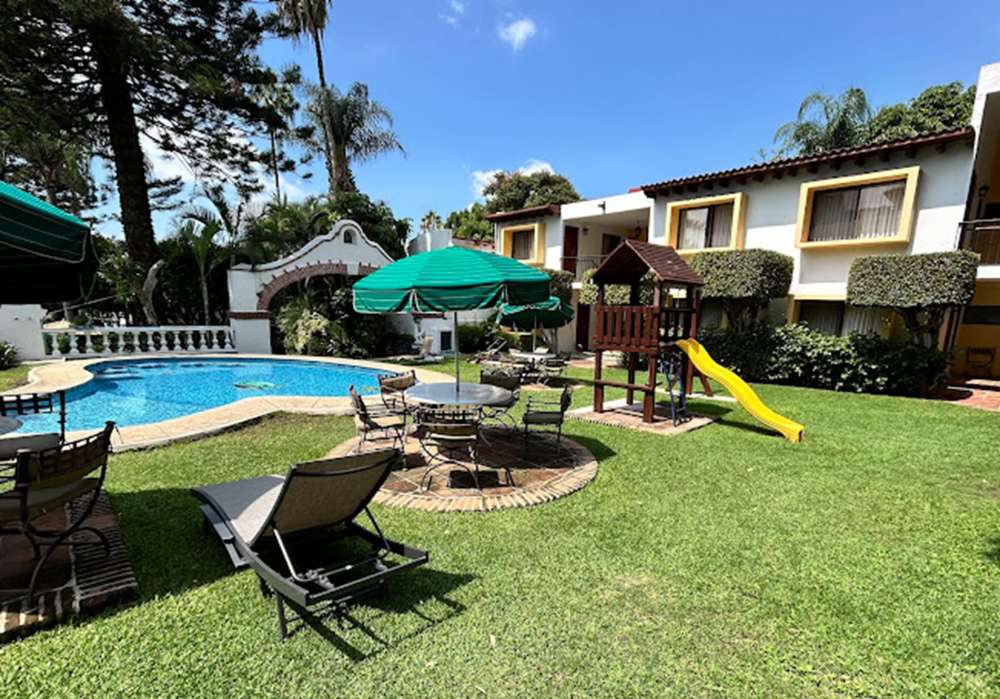 Hotel Vista HermosaOver view